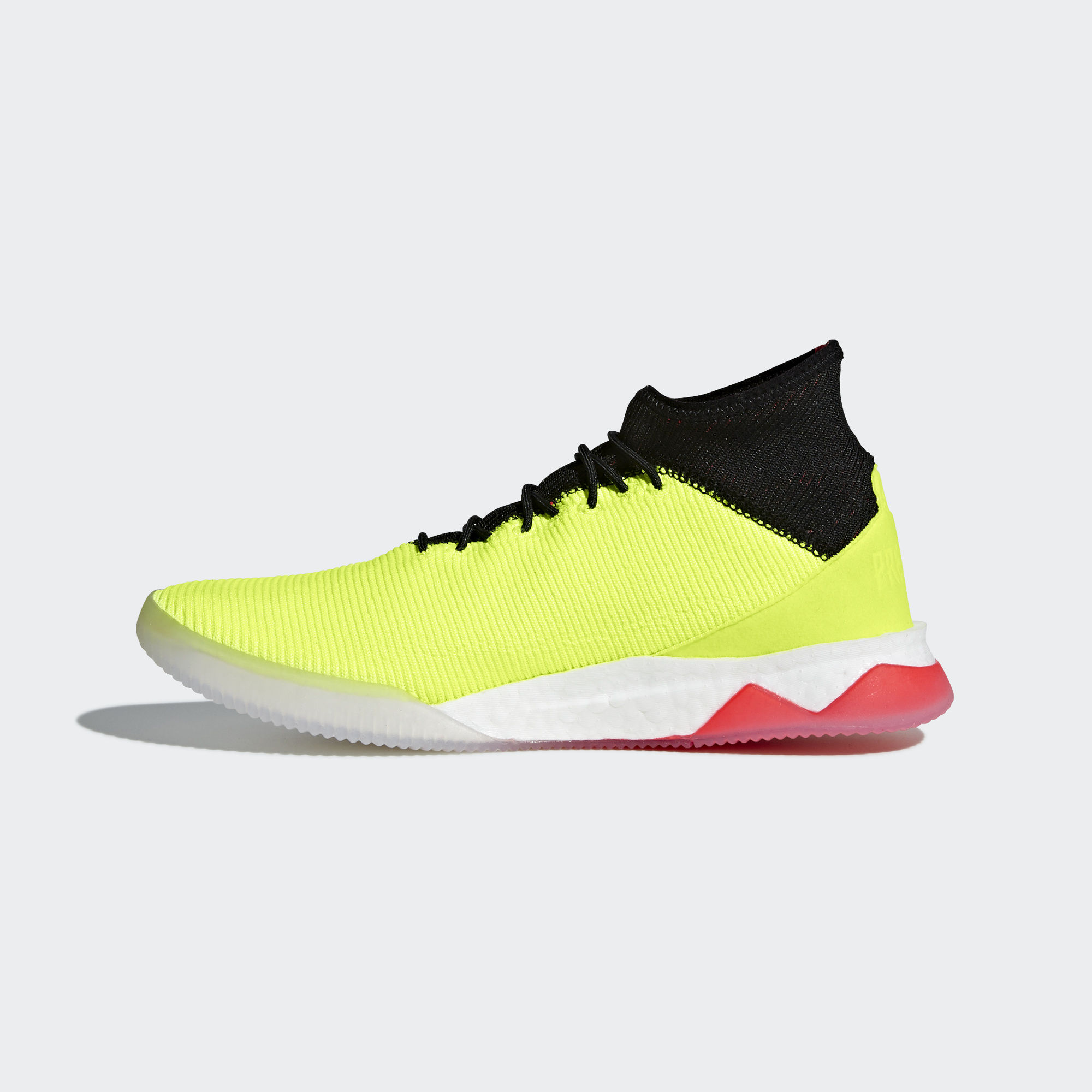 predator tango futsal