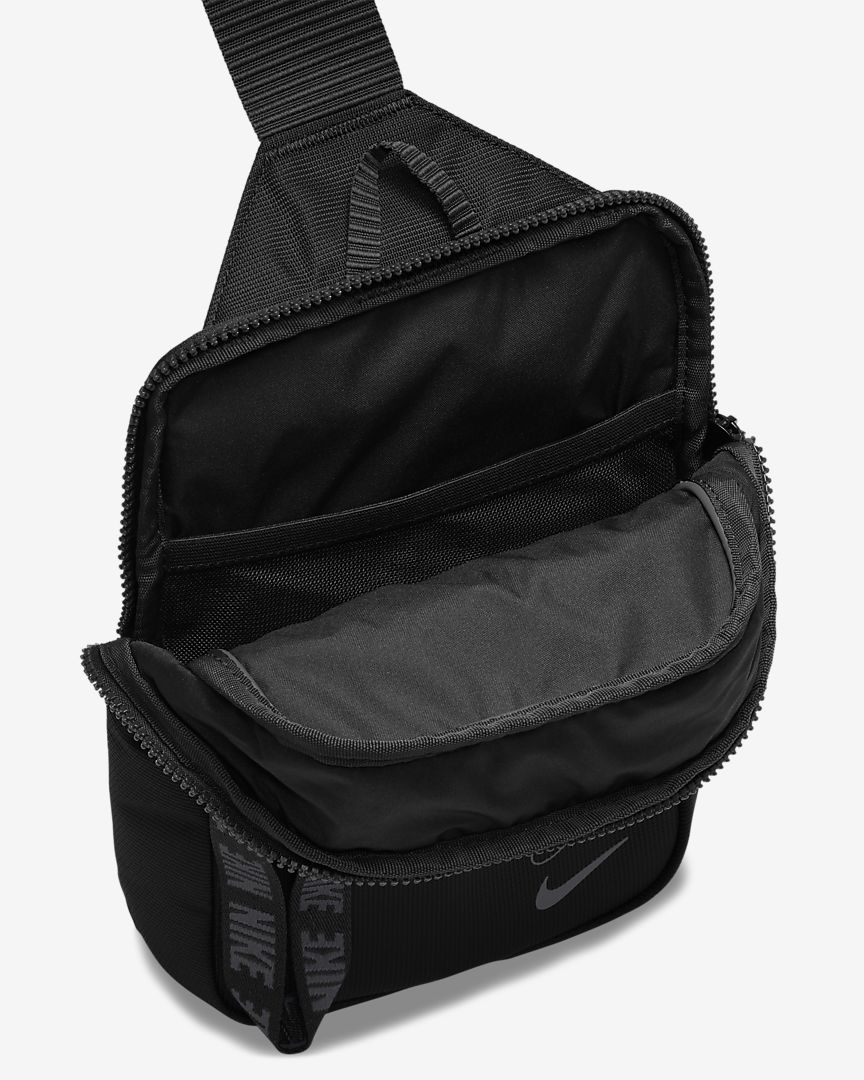 TFC Football - NIKE SPORTSWEAR HIP PACK